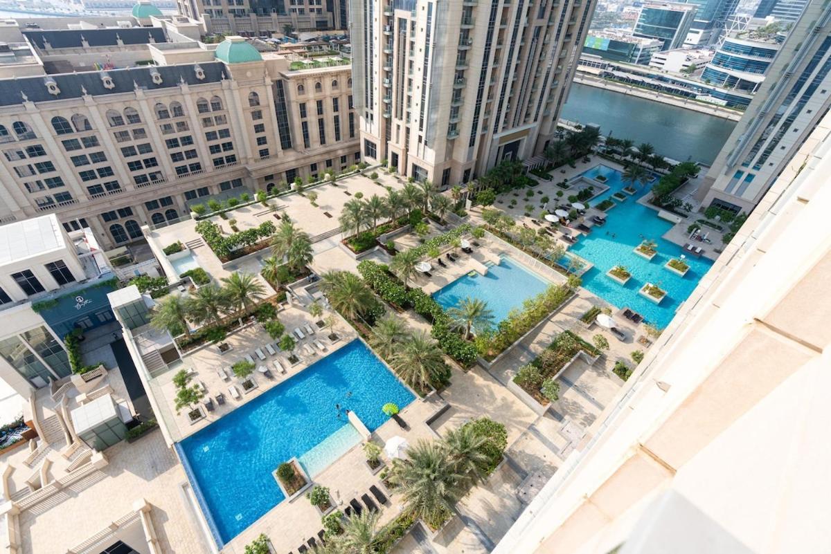 Classy In Center * Dubai